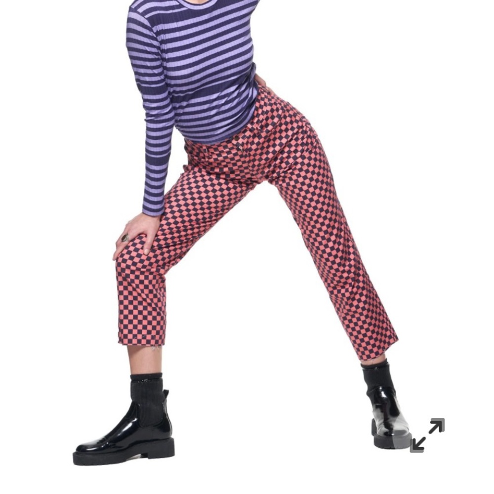 Pink + Plum Checkered cropped pants from The Kit